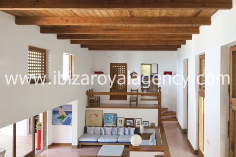 Villa for sale on Formentera, Spain 6 bedrooms, 500 sq.m. No. 30872 - photo 10