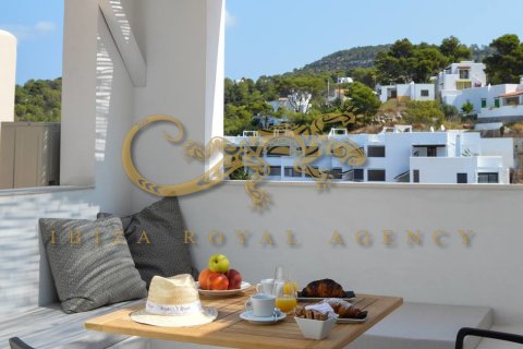 Apartment for sale in Sant Josep de sa Talaia, Ibiza, Spain 12 bedrooms, 625 sq.m. No. 30796 - photo 9