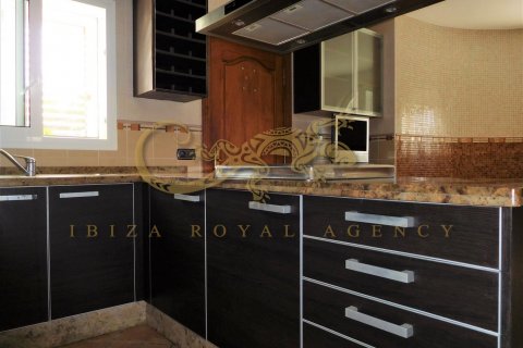 Villa for rent in Benimussa, Ibiza, Spain 2 bedrooms, 179 sq.m. No. 30840 - photo 27