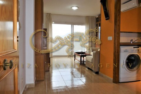 Apartment for rent in Ibiza town, Ibiza, Spain 1 bedroom, 50 sq.m. No. 30815 - photo 2