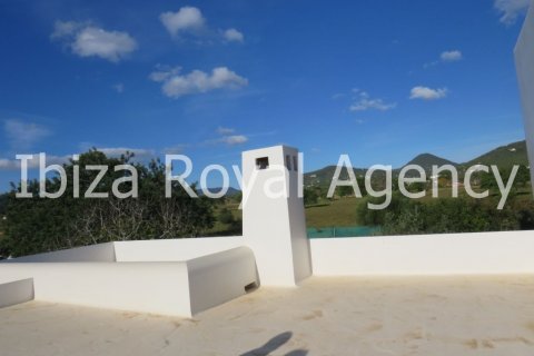 Villa for sale in San Jordi De Ses Salines, Ibiza, Spain 3 bedrooms, 200 sq.m. No. 30867 - photo 20