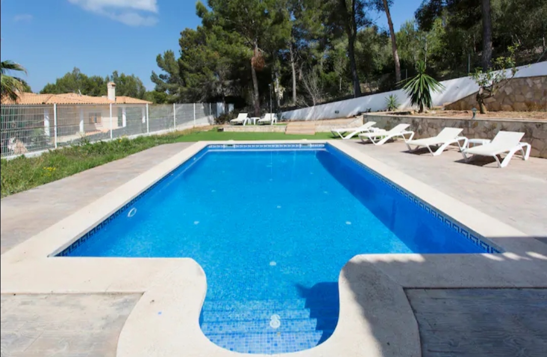 Villa in Palmanova, Mallorca, Spain 4 bedrooms, 350 sq.m. No. 31684
