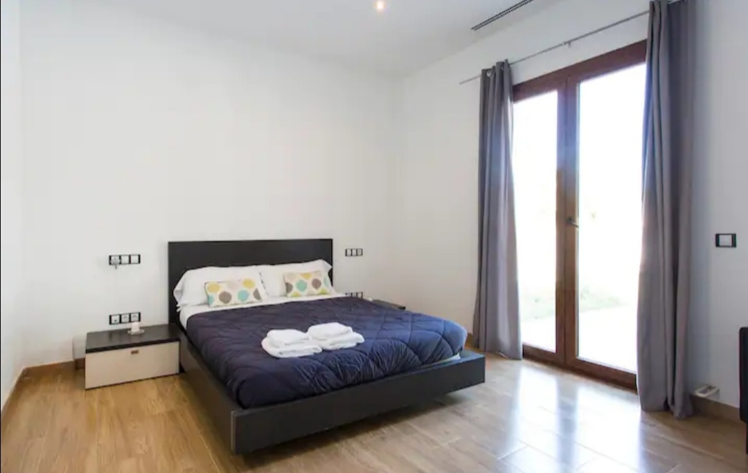 Villa in Palmanova, Mallorca, Spain 4 bedrooms, 350 sq.m. No. 31684