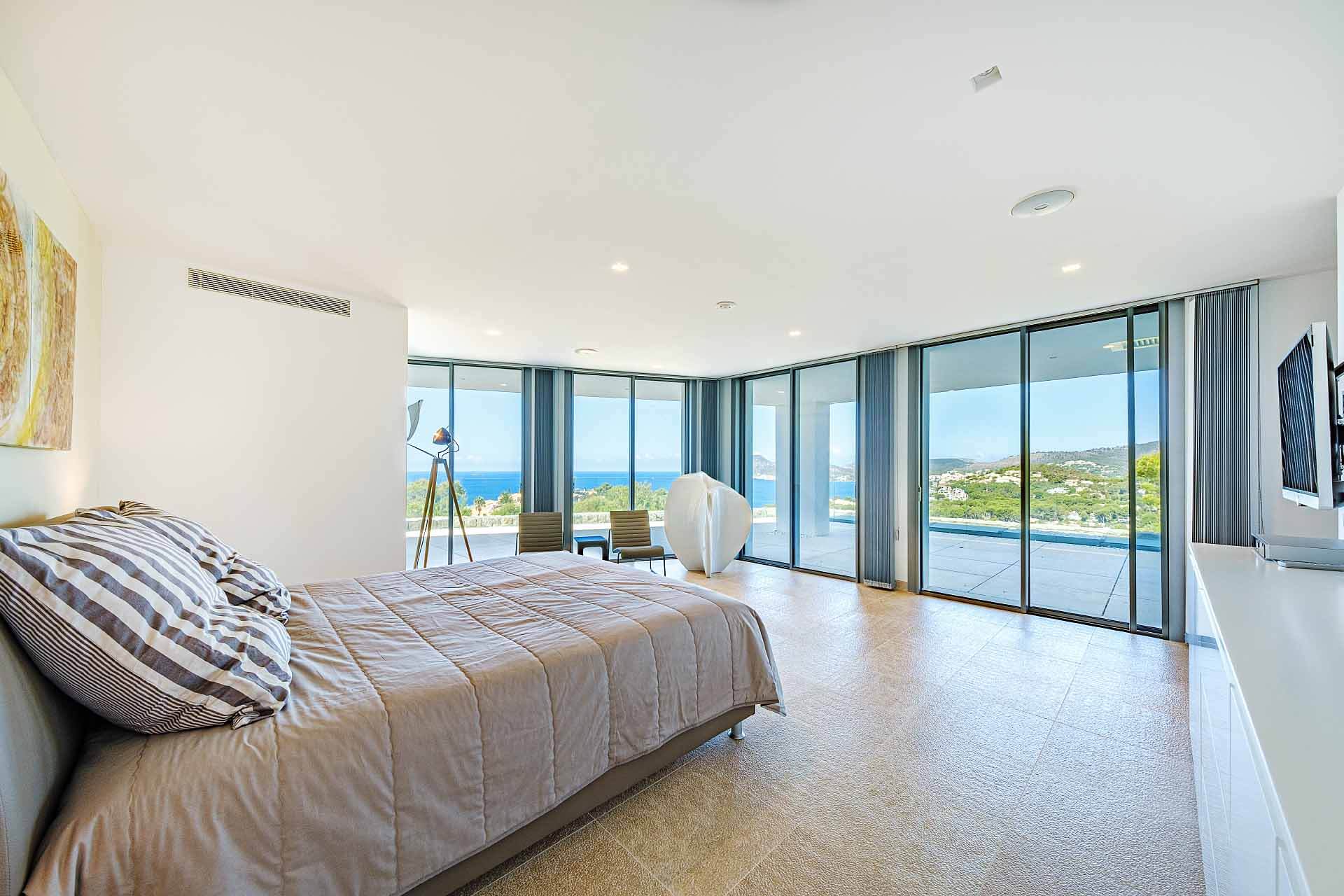 Huvila Santa Ponsa, Mallorca, Espanja 5 makuuhuonetta, 1000 m2 No. 31670