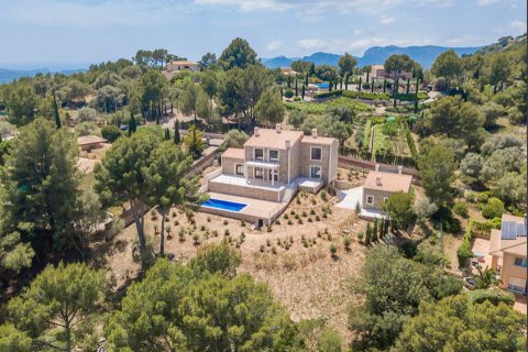 Villa for sale in Calvia, Mallorca, Spain 4 bedrooms, 495 sq.m. No. 31669 - photo 13