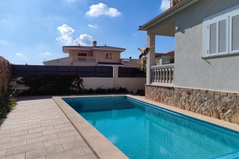 House for sale in El Pont D'inca, Mallorca, Spain 3 rooms, 180 sq.m. No. 31679 - photo 10