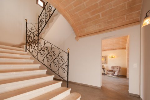 Finca for sale in Portocolom, Mallorca, Spain 6 bedrooms, 602 sq.m. No. 32445 - photo 16