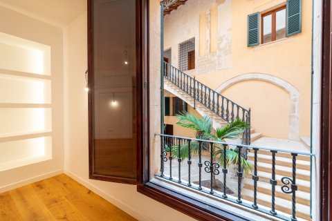 Apartment for sale in Palma de Majorca, Mallorca, Spain 2 bedrooms, 144 sq.m. No. 33439 - photo 6
