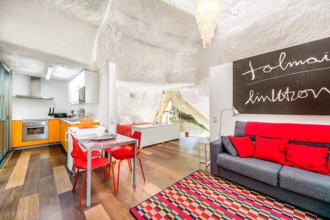 Villa for sale in Felanitx, Mallorca, Spain 4 bedrooms, 460 sq.m. No. 32430 - photo 11