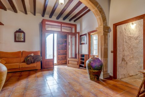 Townhouse for sale Pollenca, Mallorca, Spain 6 bedrooms, 415 sq.m. No. 33510 - photo 1