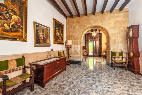 Townhouse for sale in Felanitx, Mallorca, Spain 9 bedrooms, 458 sq.m. No. 32282 - photo 3