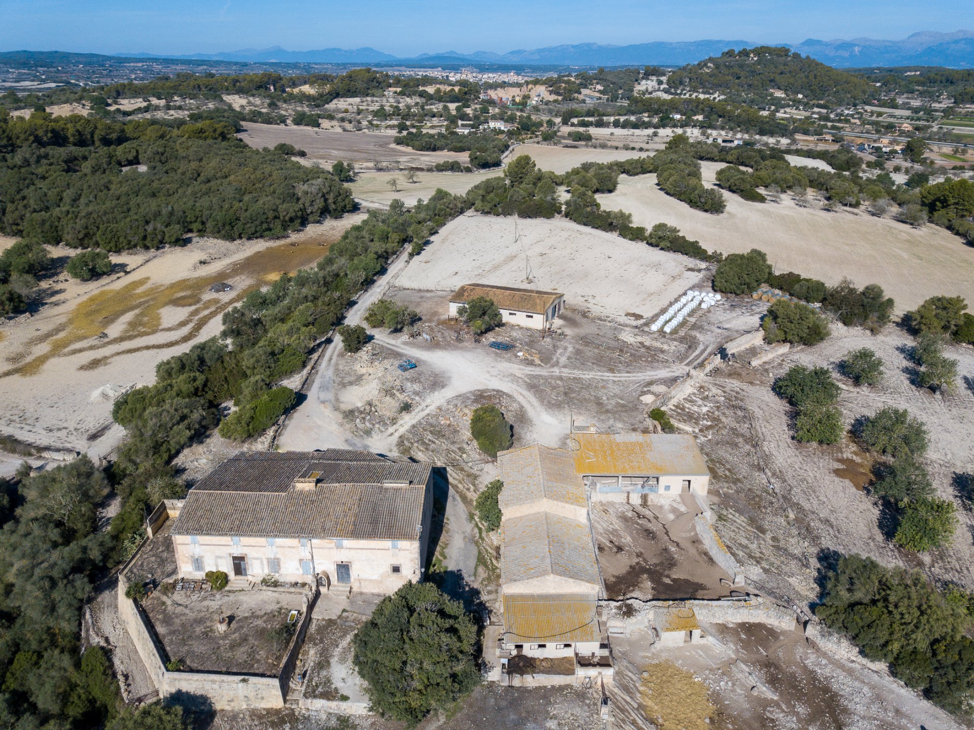 Finca i Montuiri, Mallorca, Spanien 8 sovrum, 1630 kvm. Nr. 32614