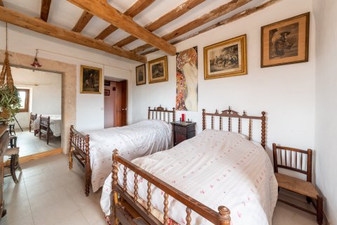 Finca for sale in Lloret De Vistalegre, Mallorca, Spain 10 bedrooms, 920 sq.m. No. 32872 - photo 23