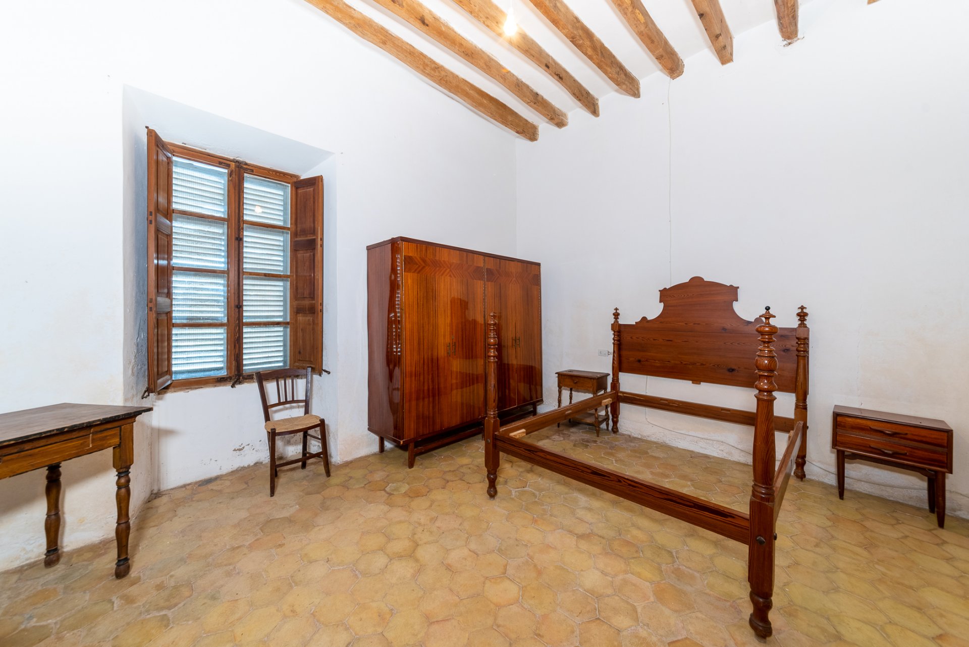 Finca i Montuiri, Mallorca, Spanien 8 sovrum, 1630 kvm. Nr. 32614