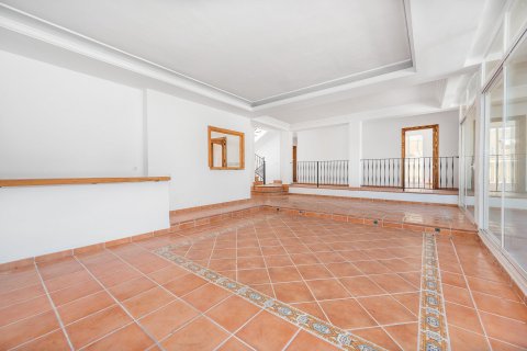 Villa for sale in Tollerich, Mallorca, Spain 6 bedrooms, 427 sq.m. No. 33270 - photo 3