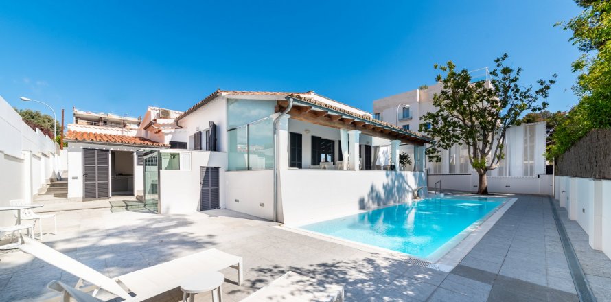 Villa in Palma de Majorca, Mallorca, Spain 3 bedrooms, 200 sq.m. No. 33387