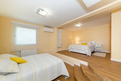 Villa for sale in Santa Ponsa, Mallorca, Spain 4 bedrooms, 300 sq.m. No. 32537 - photo 17