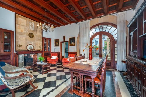 Townhouse for sale in Felanitx, Mallorca, Spain 9 bedrooms, 458 sq.m. No. 32282 - photo 6