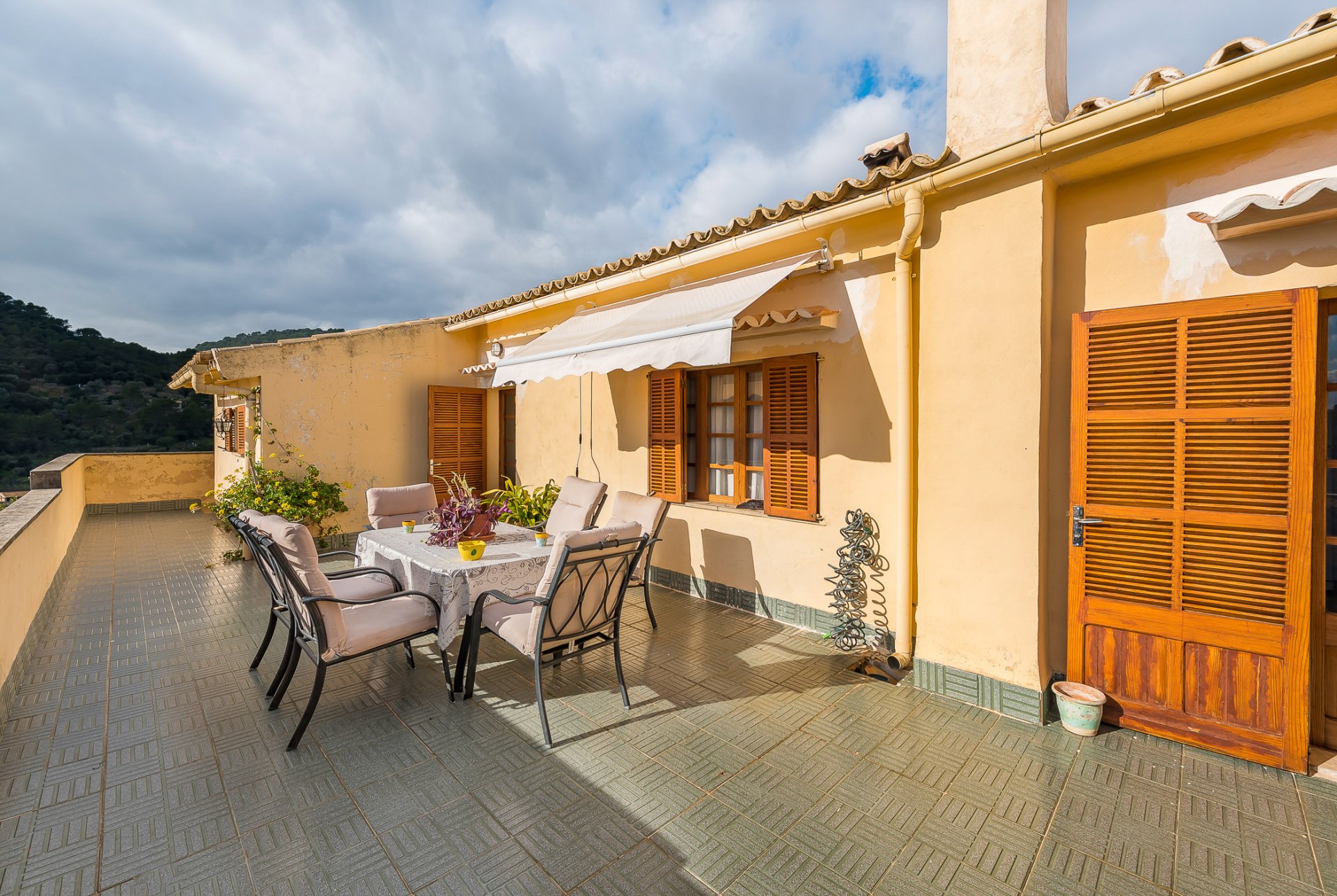 Villa en Mancor De La Vall, Mallorca, España 5 dormitorios, 540 m2 No. 32471
