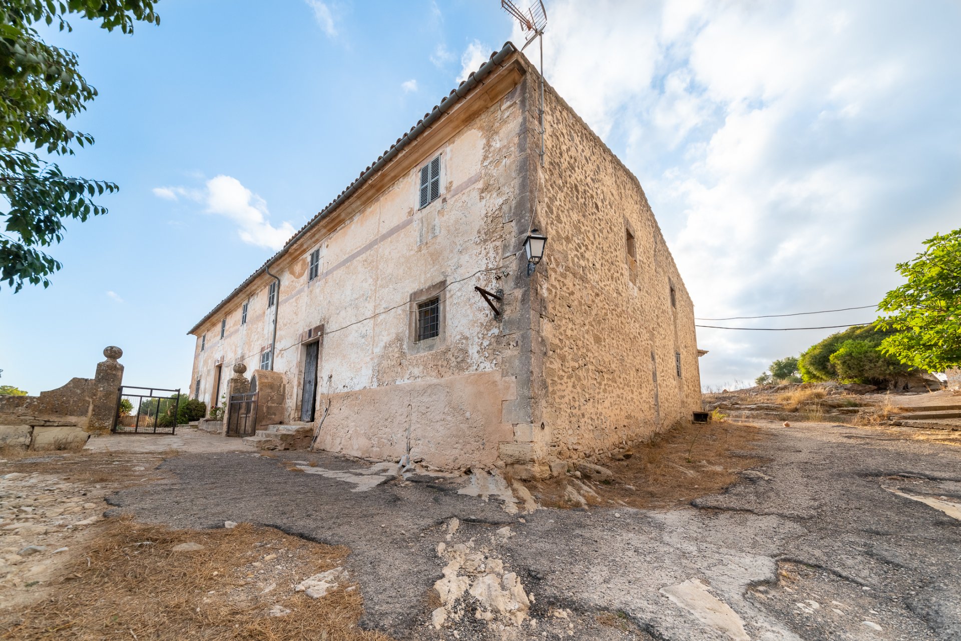 Finca i Montuiri, Mallorca, Spanien 8 sovrum, 1630 kvm. Nr. 32614