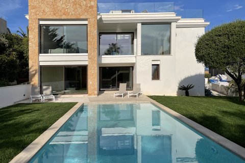 Villa for sale in Nova Santa Ponsa, Mallorca, Spain 4 bedrooms, 520 sq.m. No. 32736 - photo 2