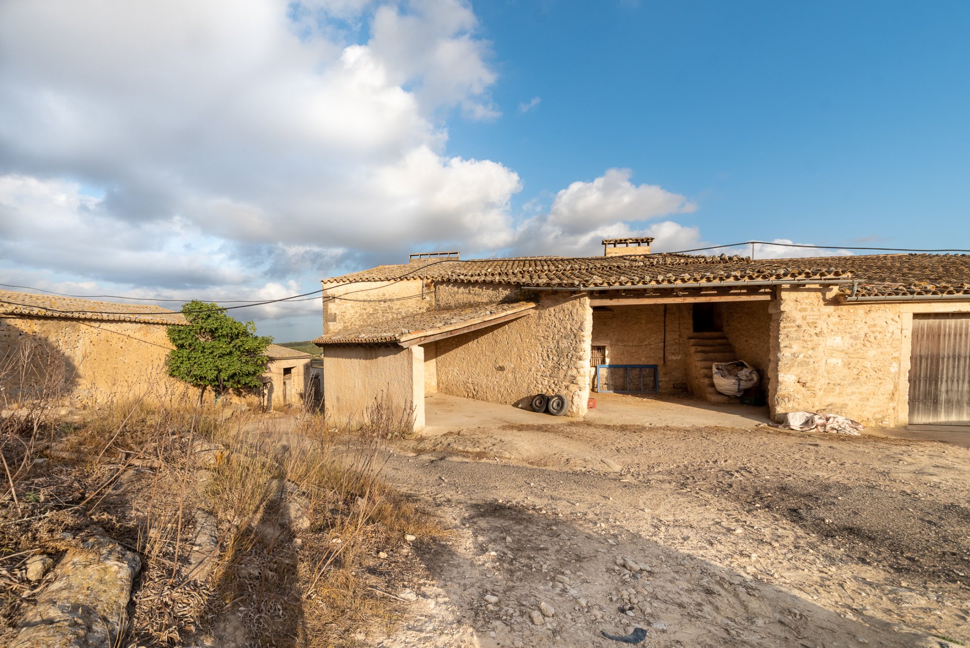 Finca i Montuiri, Mallorca, Spanien 8 sovrum, 1630 kvm. Nr. 32614
