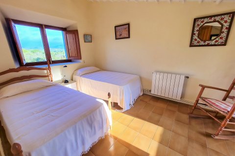 Finca for sale in L'Alqueria Blanca, Mallorca, Spain 3 bedrooms, 316 sq.m. No. 33546 - photo 13