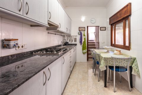 Townhouse for sale in Felanitx, Mallorca, Spain 9 bedrooms, 458 sq.m. No. 32282 - photo 8