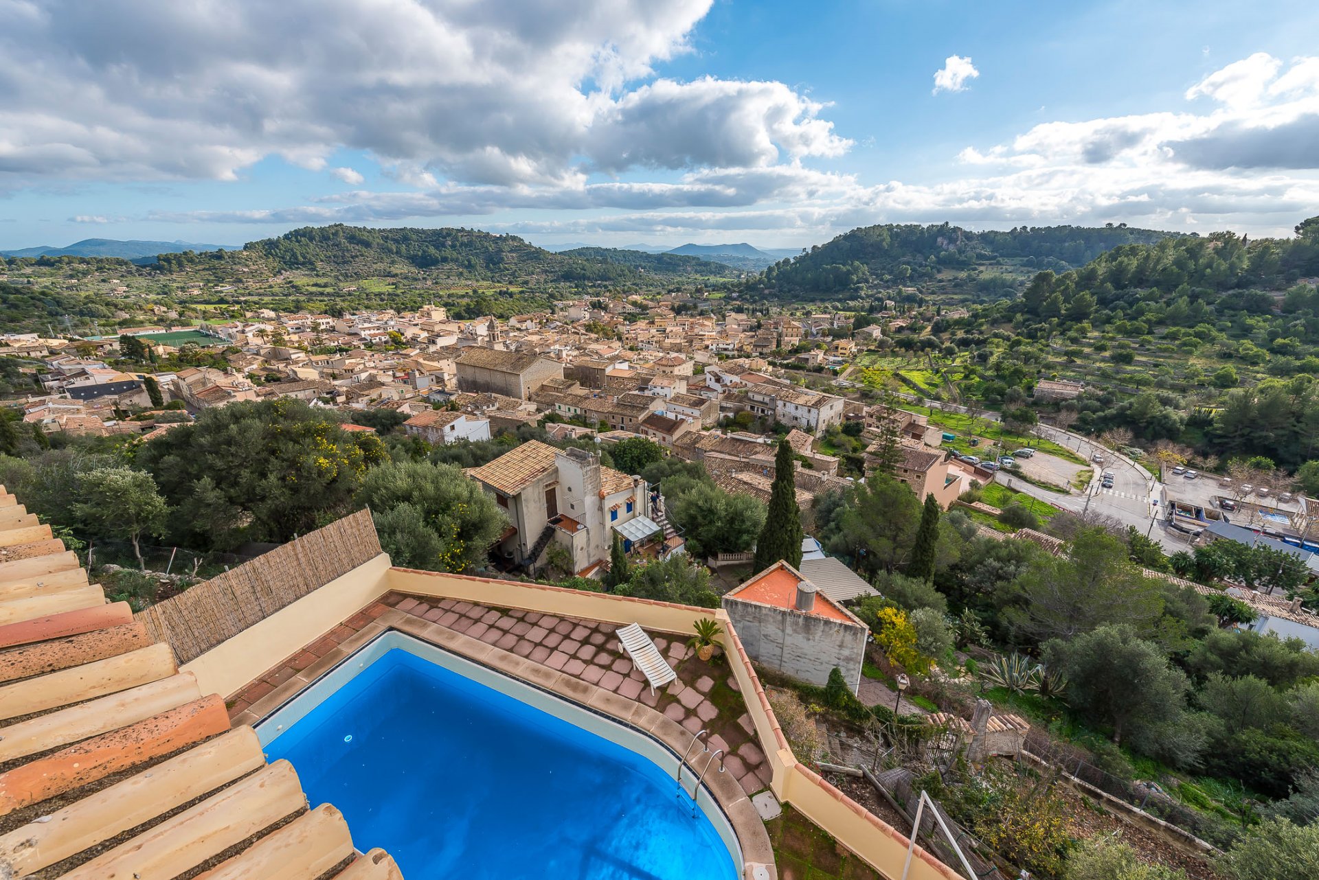 Villa en Mancor De La Vall, Mallorca, España 5 dormitorios, 540 m2 No. 32471