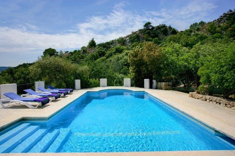 Finca for sale in Pollenca, Mallorca, Spain 4 bedrooms, 439 sq.m. No. 33101 - photo 14