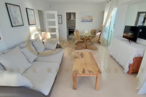 Apartment for sale in San Antonio De Portmany, Ibiza, Spain 1 bedroom, 71 sq.m. No. 36026 - photo 15
