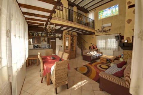 Villa for sale in La Murada, Alicante, Spain 6 bedrooms, 1500 sq.m. No. 34447 - photo 7