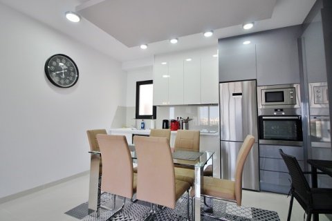Apartment for sale in Torre de la Horadada, Alicante, Spain 2 bedrooms, 67 sq.m. No. 35692 - photo 6