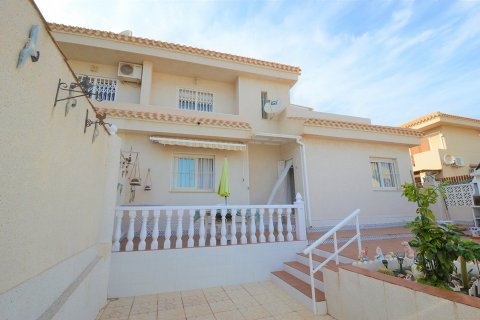 Townhouse for sale in Playa Flamenca II, Alicante, Spain 2 bedrooms, 97 sq.m. No. 35312 - photo 1