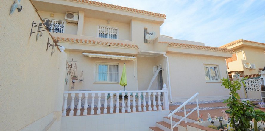 Townhouse in Playa Flamenca II, Alicante, Spain 2 bedrooms, 97 sq.m. No. 35312