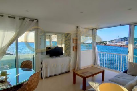 Apartment for sale in San Antonio De Portmany, Ibiza, Spain 1 bedroom, 71 sq.m. No. 36026 - photo 2