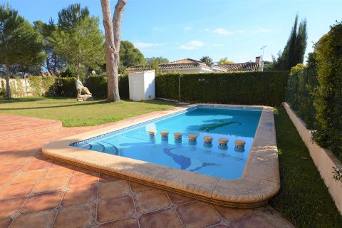 Villa for sale in Campoamor, Alicante, Spain 5 bedrooms, 297 sq.m. No. 35883 - photo 2