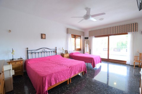 Villa for sale La Zenia, Alicante, Spain 7 bedrooms, 694 sq.m. No. 35309 - photo 10