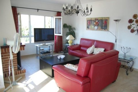 Villa for sale in Cabo Roig, Alicante, Spain 4 bedrooms, 200 sq.m. No. 35303 - photo 4