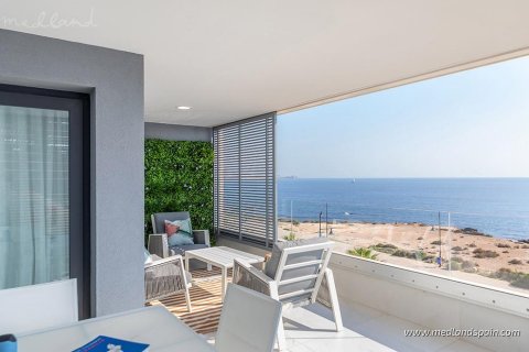 Apartment for sale in Punta Prima, Alicante, Spain 3 bedrooms, 94 sq.m. No. 34622 - photo 1