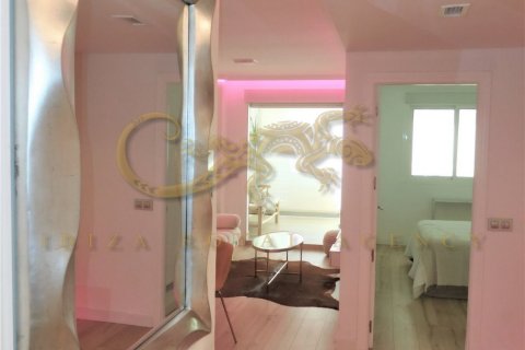 Apartment for sale in Ibiza town, Ibiza, Spain 2 bedrooms, 55 sq.m. No. 36019 - photo 24
