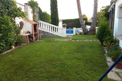 Villa for sale in Lloret de Mar, Girona, Spain 5 bedrooms, 360 sq.m. No. 35647 - photo 4