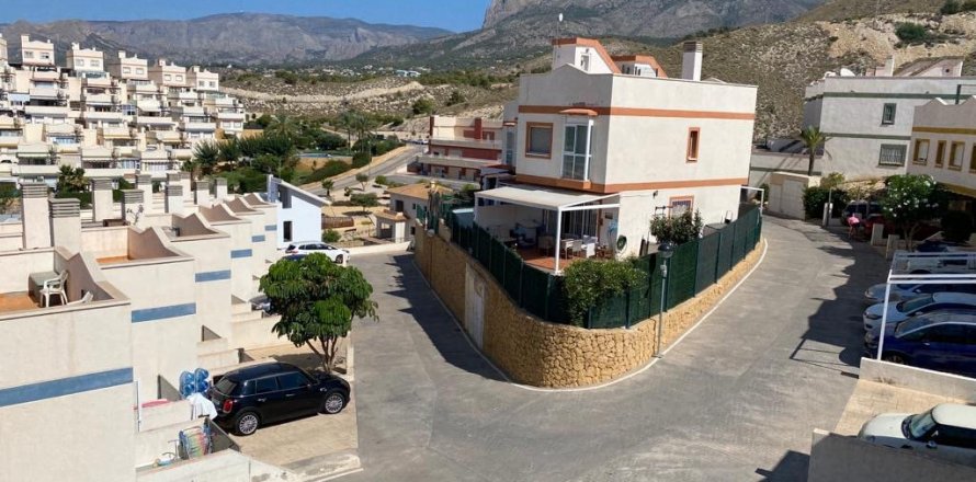 Apartment in Finestrat, Alicante, Spain 3 bedrooms, 270 sq.m. No. 35245