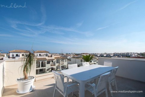 Villa for sale in Punta Prima, Menorca, Spain 4 bedrooms, 150 sq.m. No. 27881 - photo 3
