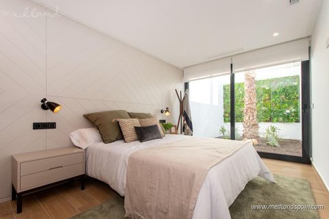 Villa for sale in Ciudad Quesada, Alicante, Spain 3 bedrooms, 170 sq.m. No. 9463 - photo 15