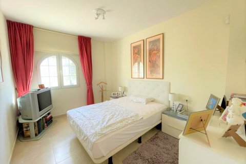Villa for sale in Playa Flamenca II, Alicante, Spain 4 bedrooms, 163 sq.m. No. 35662 - photo 7