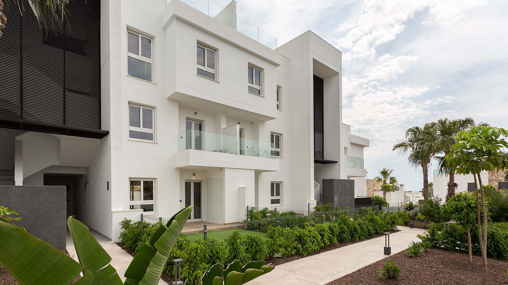 Bali en Torrevieja, Alicante, España No. 36769