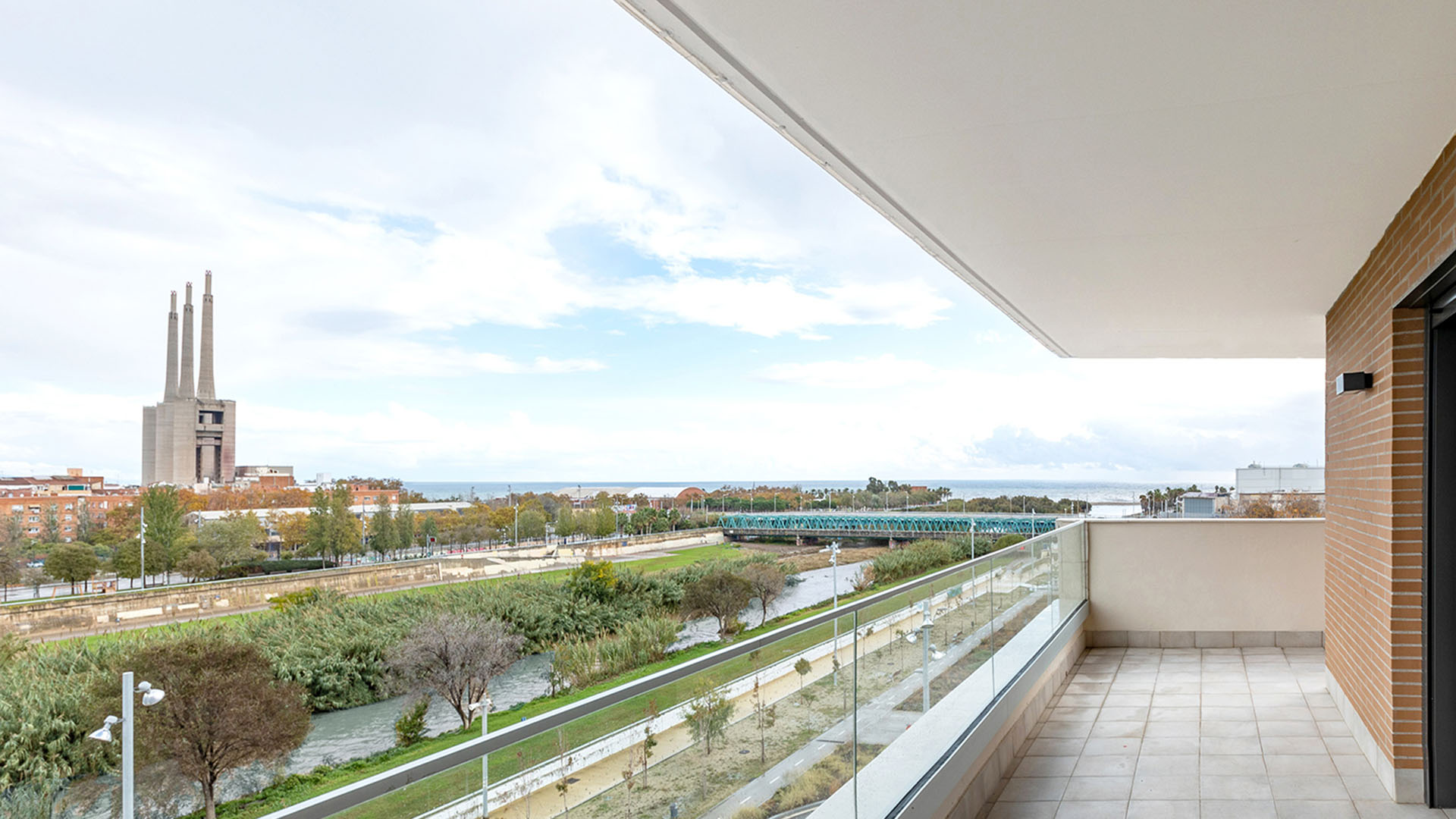 Port Forum Homes V Barcelona, Spānijā Nr. 37766