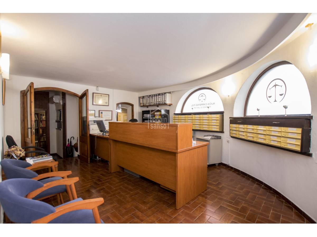 Propiedad comercial en Mahon, Menorca, España 10 dormitorios, 978 m2 No. 24213