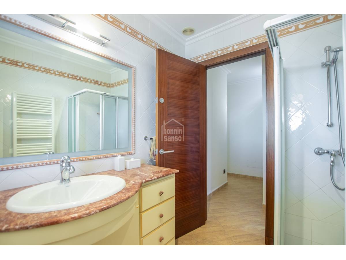 Villa i Mahon, Menorca, Spanien 4 sovrum, 249 kvm. Nr. 23791